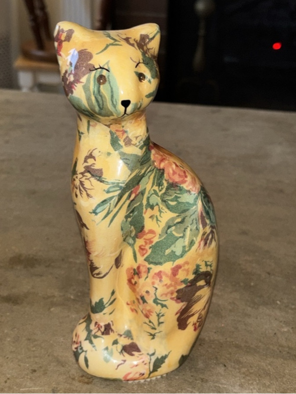 Yellow Floral Ceramic Cat Figurine - Decorative Pet Accent A1